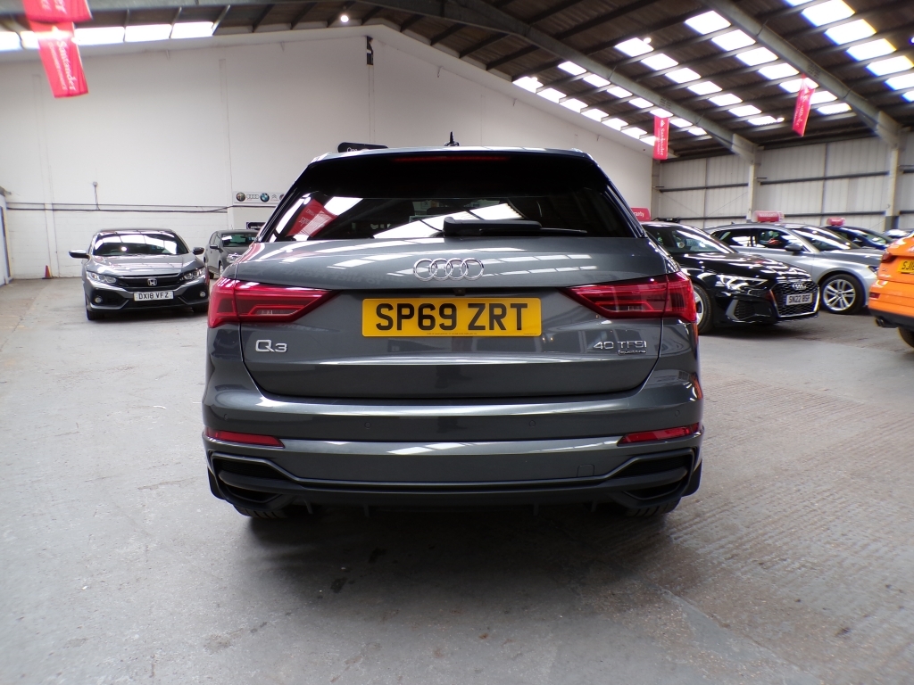 Audi Q3 2.0 Tfsi Quattro S Line Grey #5
