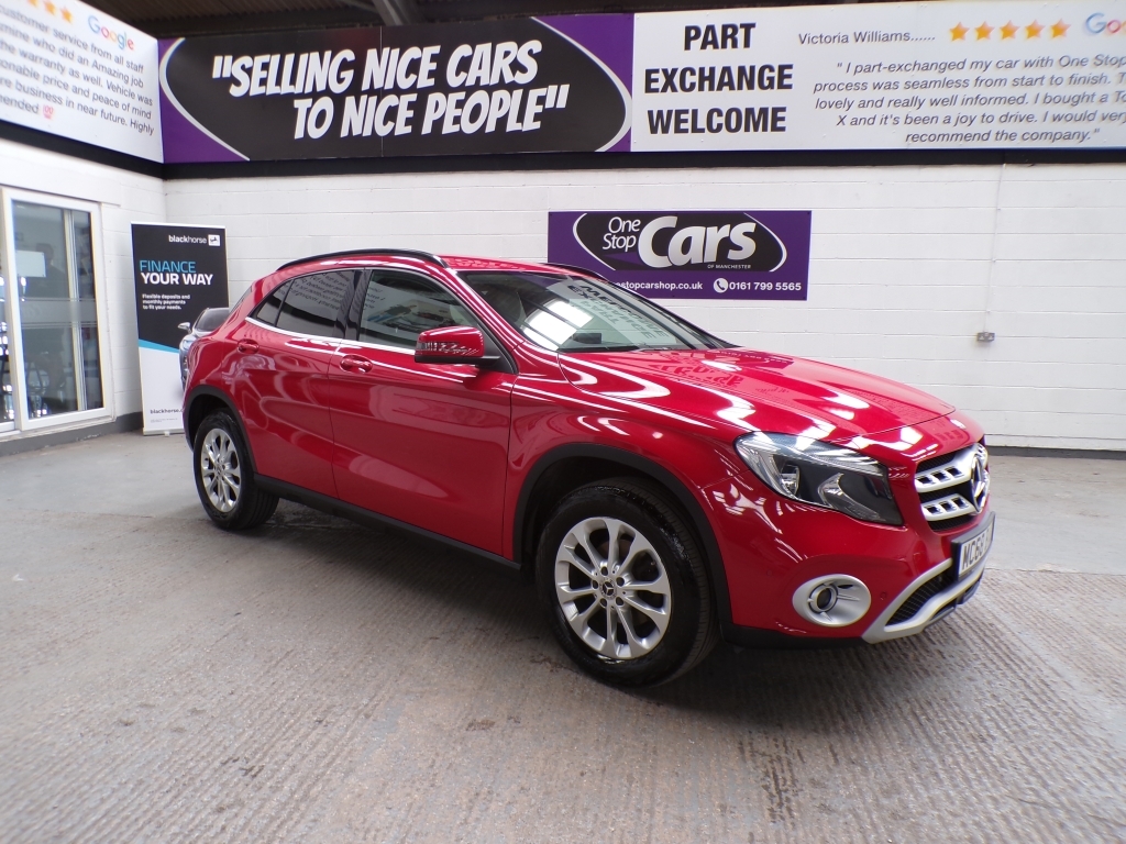 Mercedes-Benz GLA Class 1.6 Gla 200 Se Executive Red