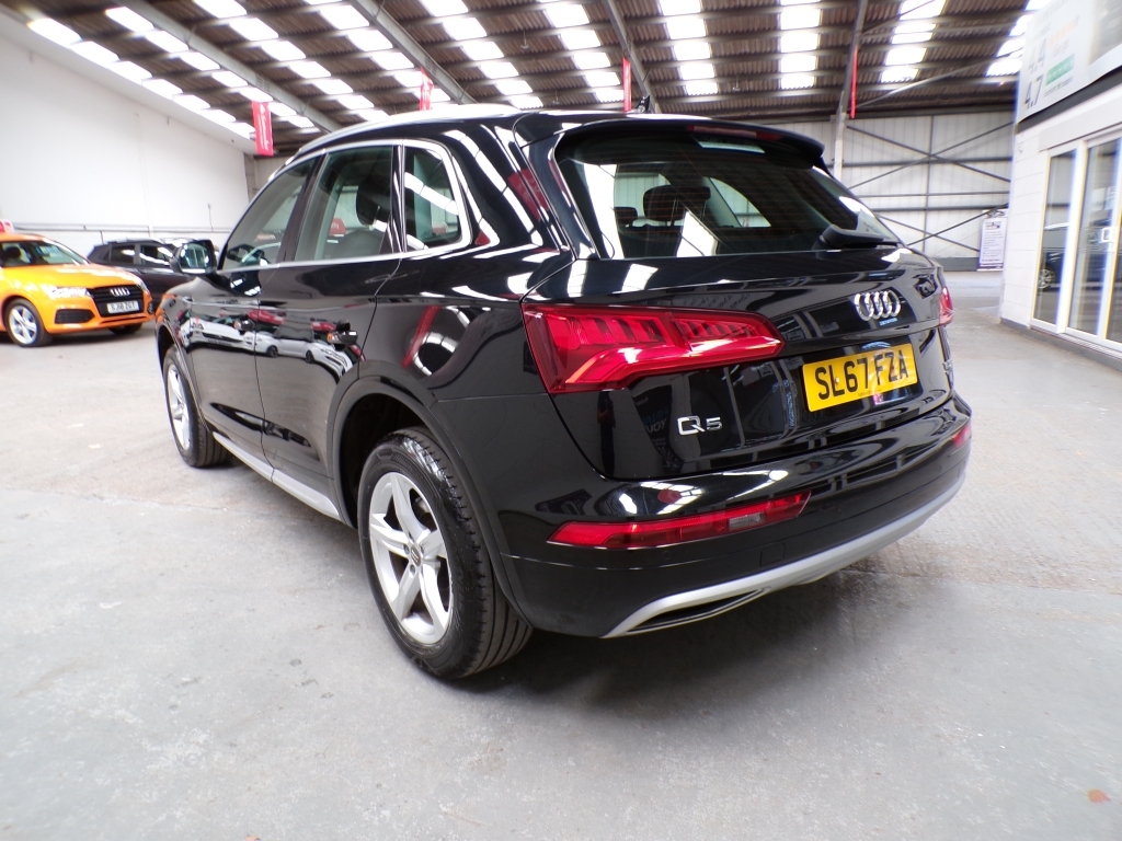 Audi Q5 2.0 Tfsi Quattro Sport SL67FZA Black #5