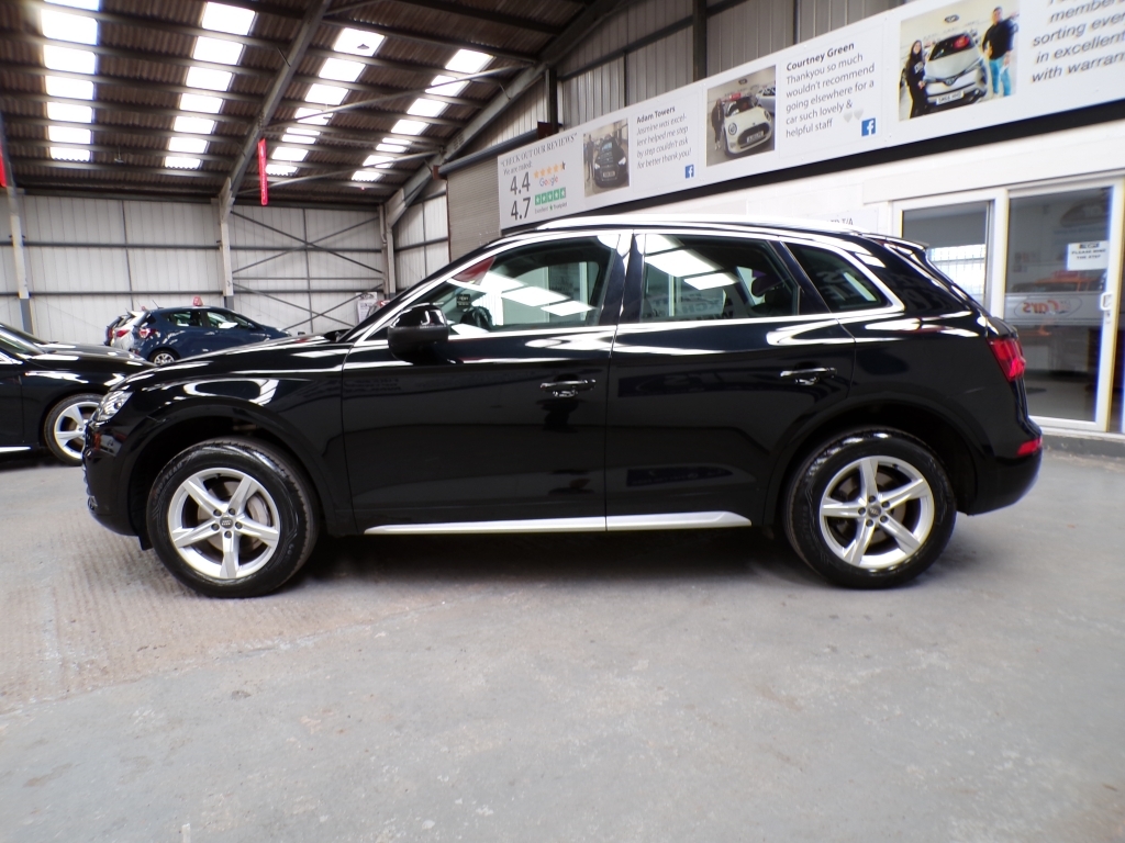 Audi Q5 2.0 Tfsi Quattro Sport SL67FZA Black #4