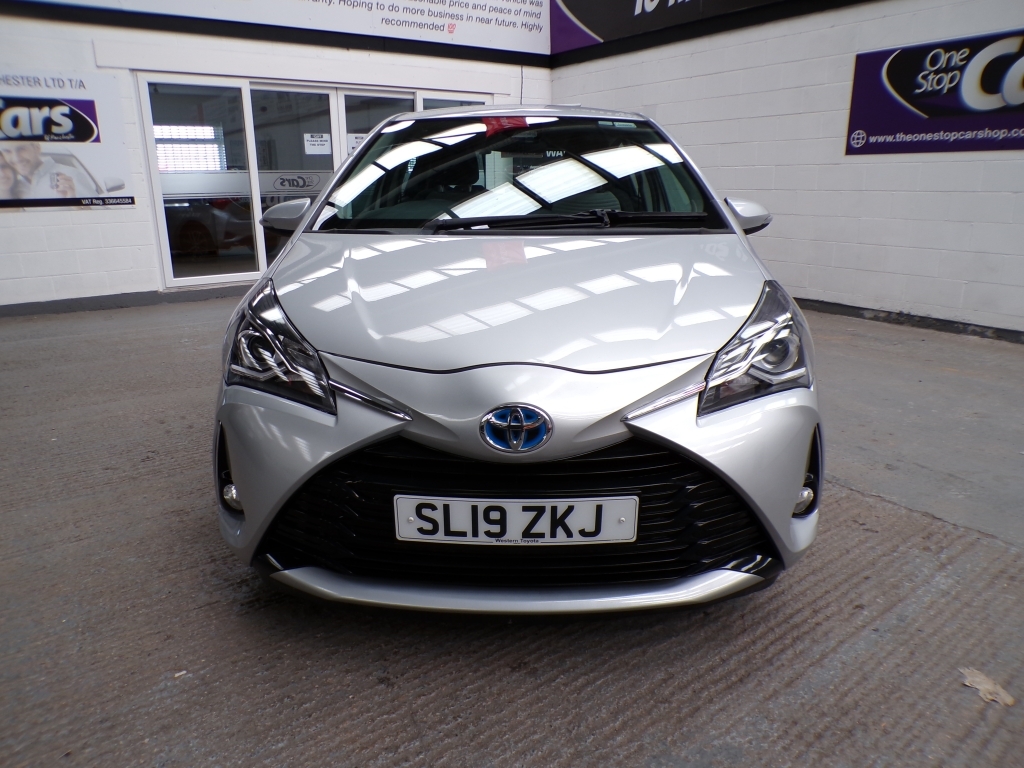 Toyota Yaris 1.5 Vvt-i Icon Tech SL19ZKJ Silver #2