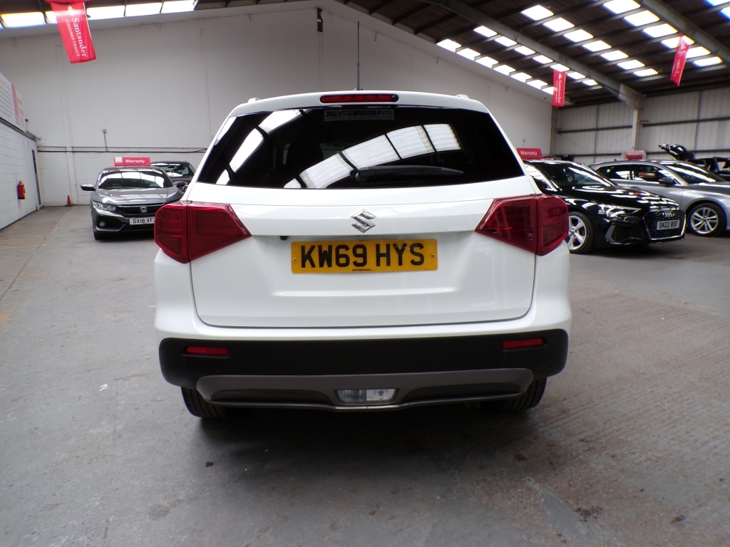 Suzuki Vitara 1.4 Sz-t Boosterjet KW69HYS White #6
