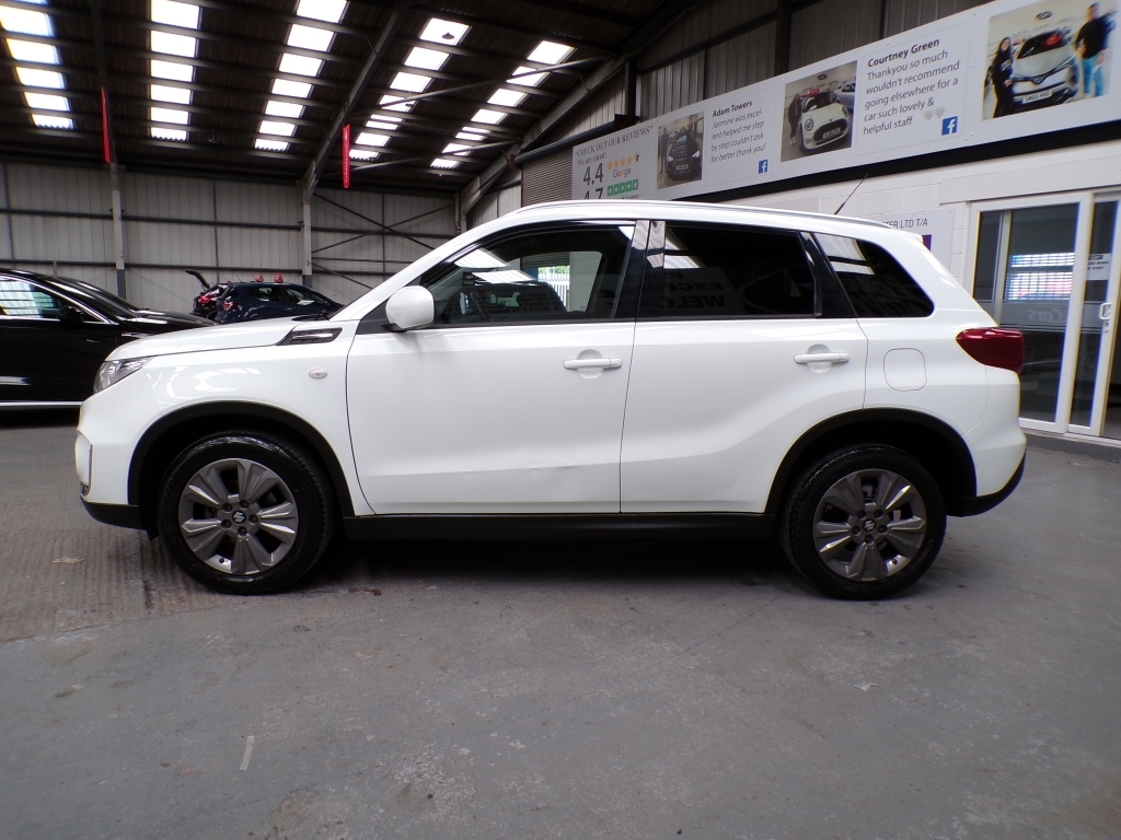 Suzuki Vitara 1.4 Sz-t Boosterjet KW69HYS White #4