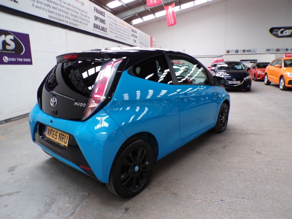 Toyota Aygo 1.0 Vvt-i X-cite 2 Blue #4