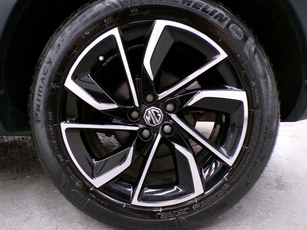 MG ZS 1.0T Gdi Exclusive Dct Black #10