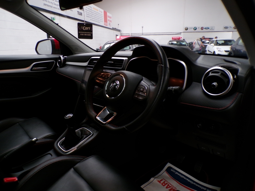 MG ZS 1.0T Gdi Exclusive Dct Black #19