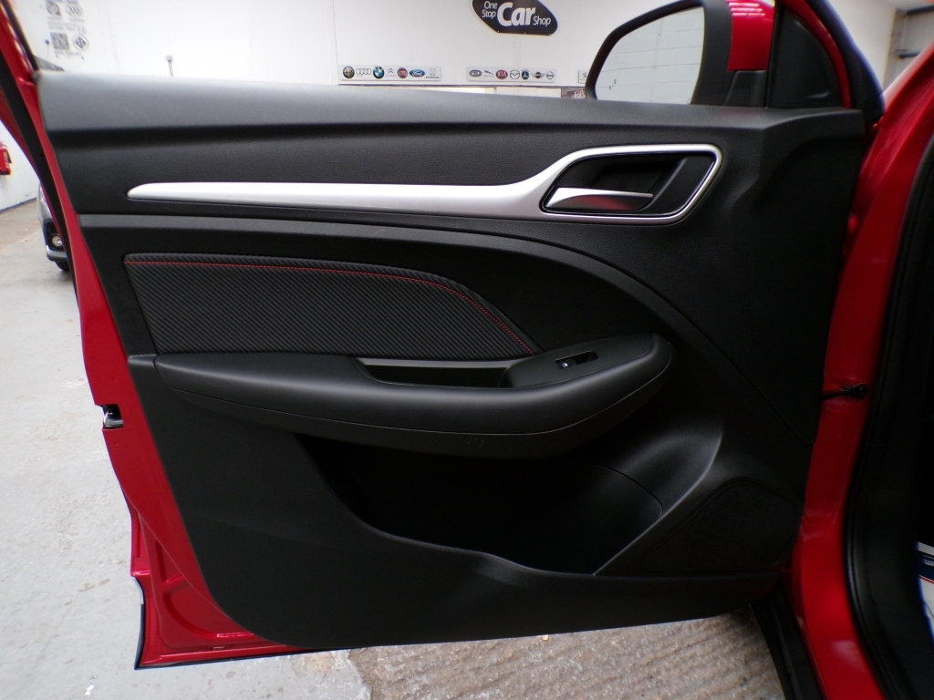 MG ZS 1.0T Gdi Exclusive Dct Black #12