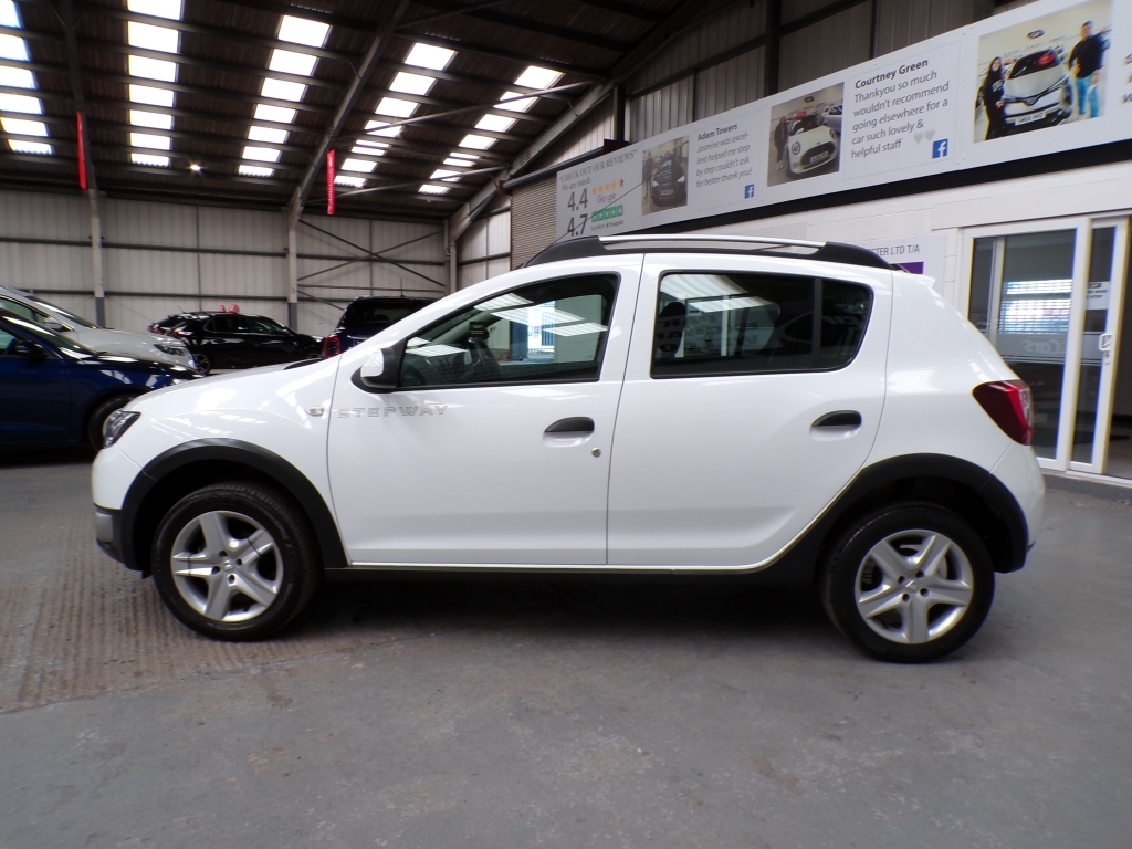 Dacia Sandero Stepway 0.9 Laureate Tce White #4