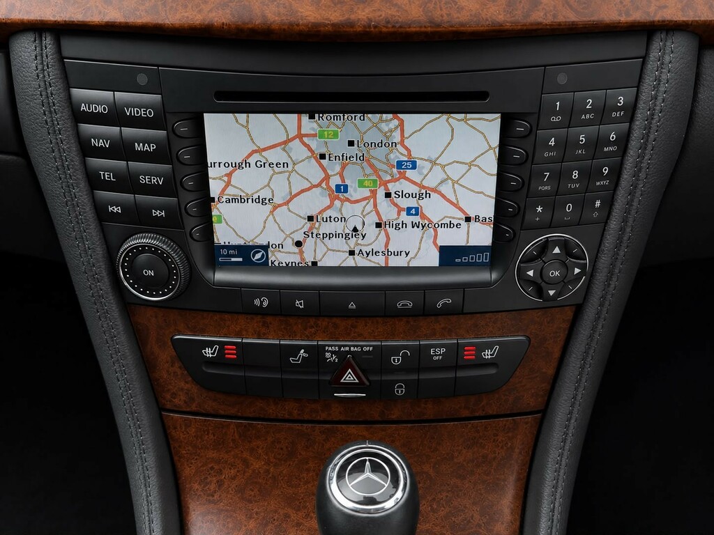 Mercedes-Benz CLS 3.5L Null Silver #16
