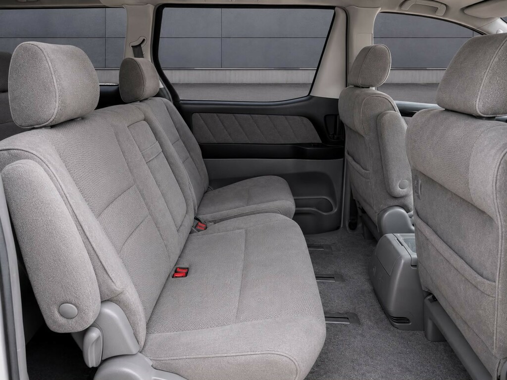 Toyota Alphard #13