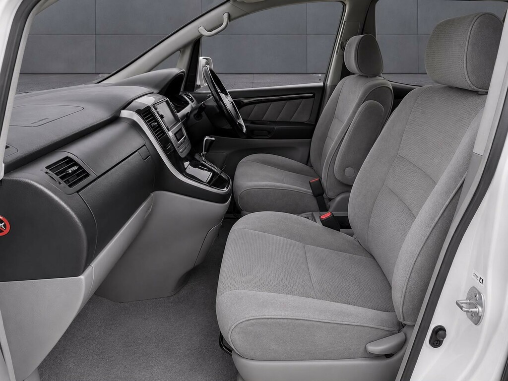 Toyota Alphard #17
