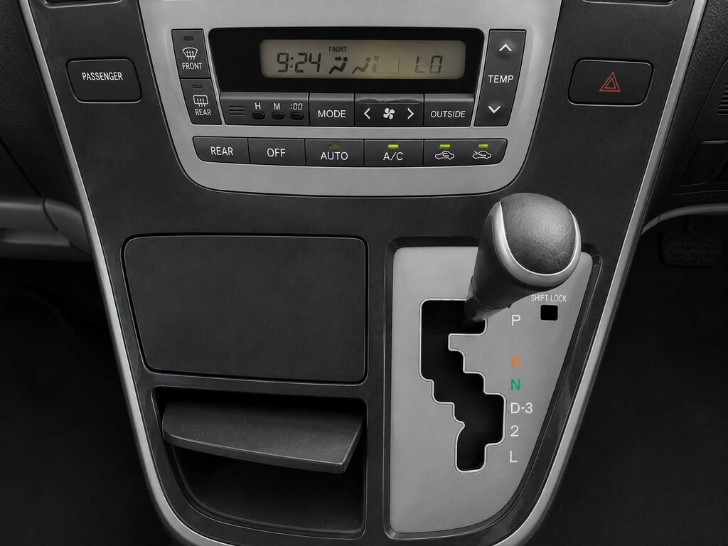 Toyota Alphard #21