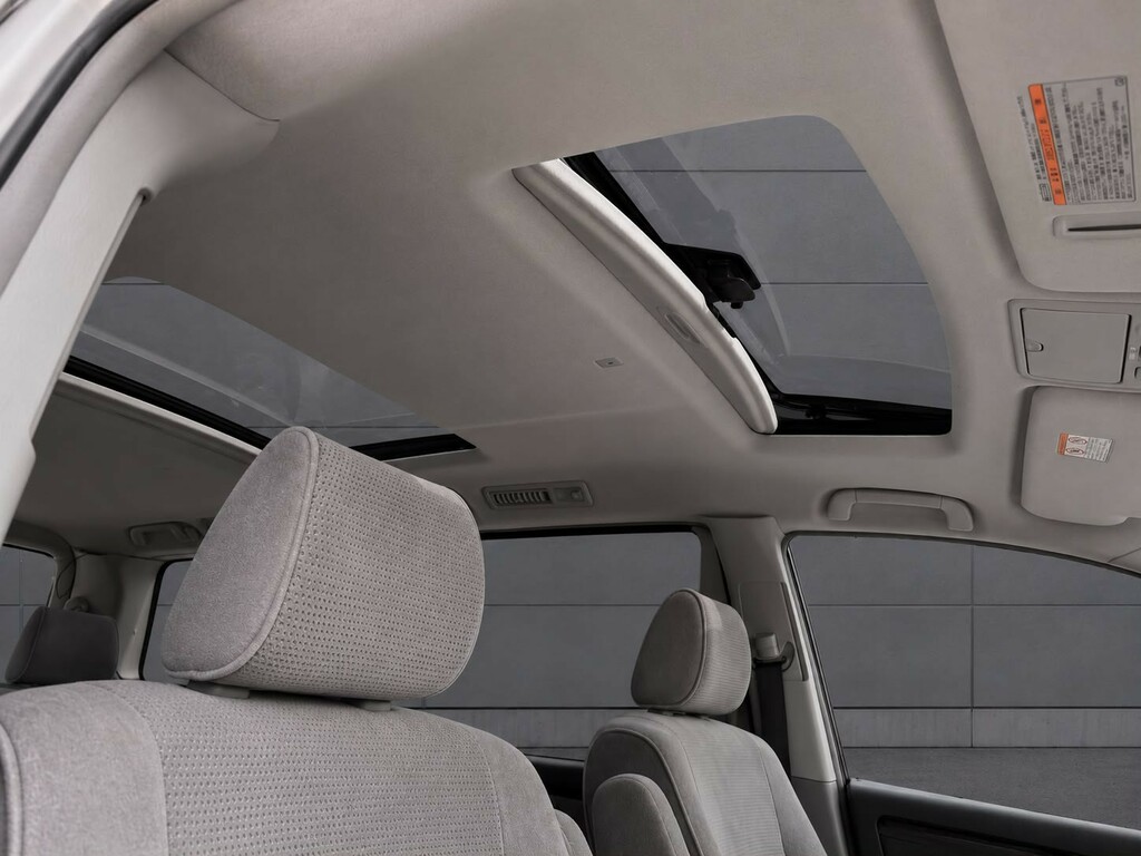Toyota Alphard #10
