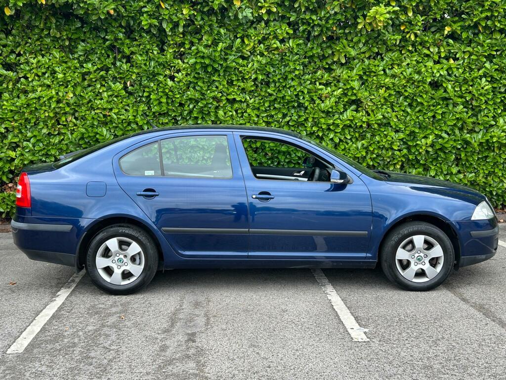 Skoda Octavia Ambiente Blue #6