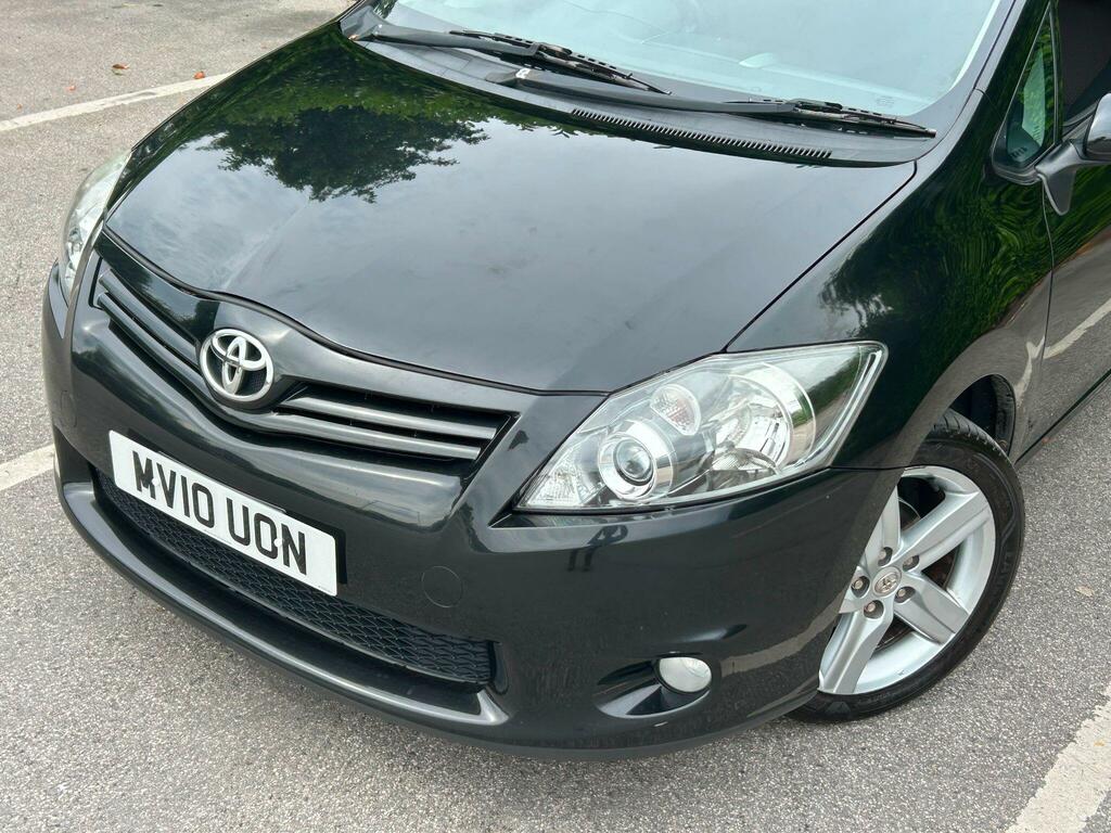 Toyota Auris Sr Black #4