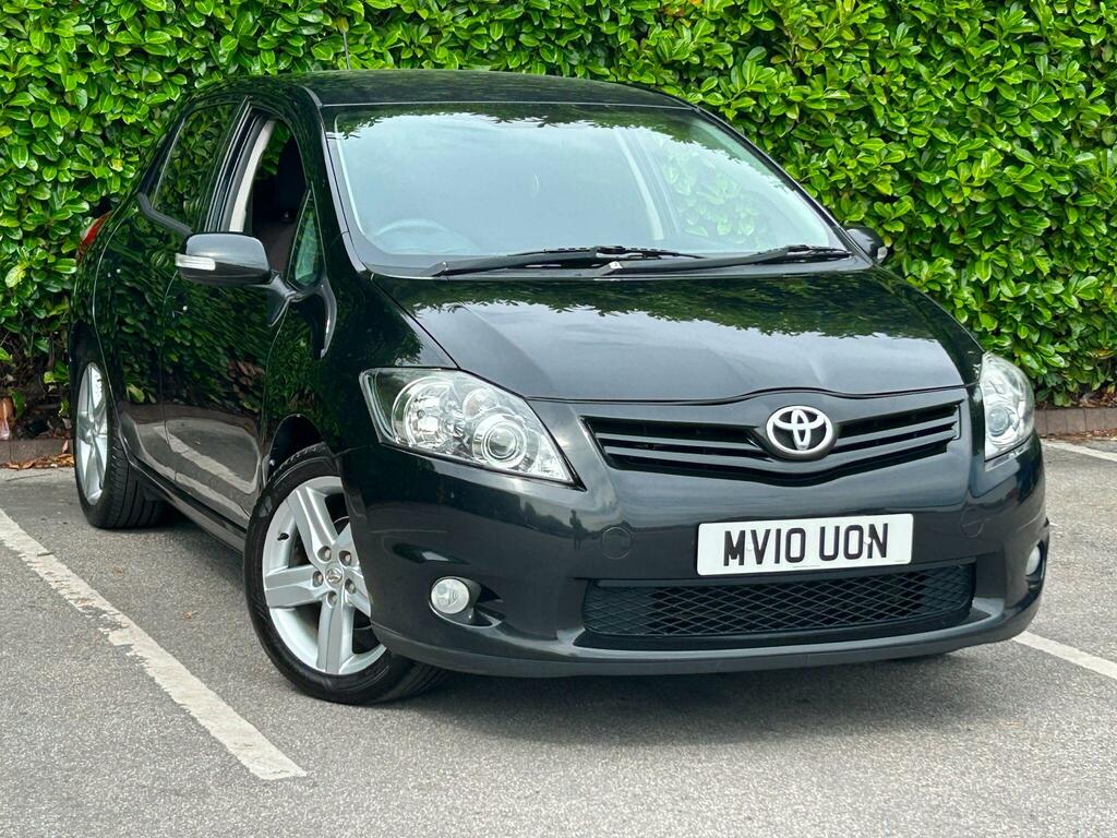 Toyota Auris Sr Black