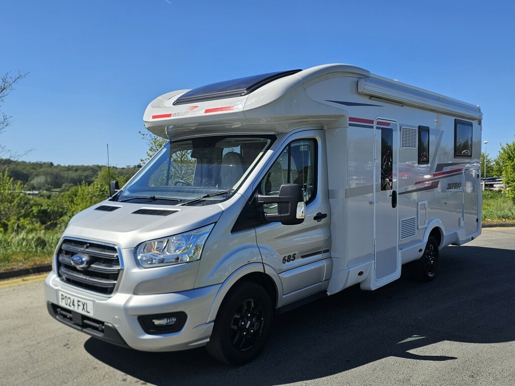 Ford Transit Custom Zefiro 685 White