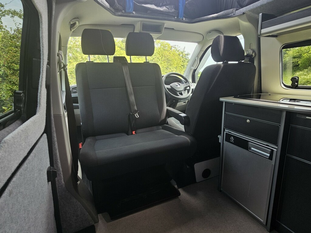 Volkswagen Campervan 2.0L Toilet Kitchen 2 Berth Grey #26