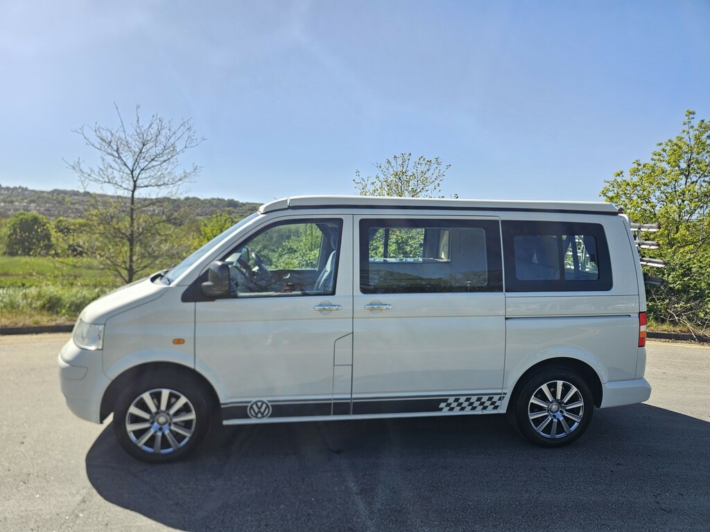 Volkswagen Campervan 2.5L Cr35 White #21