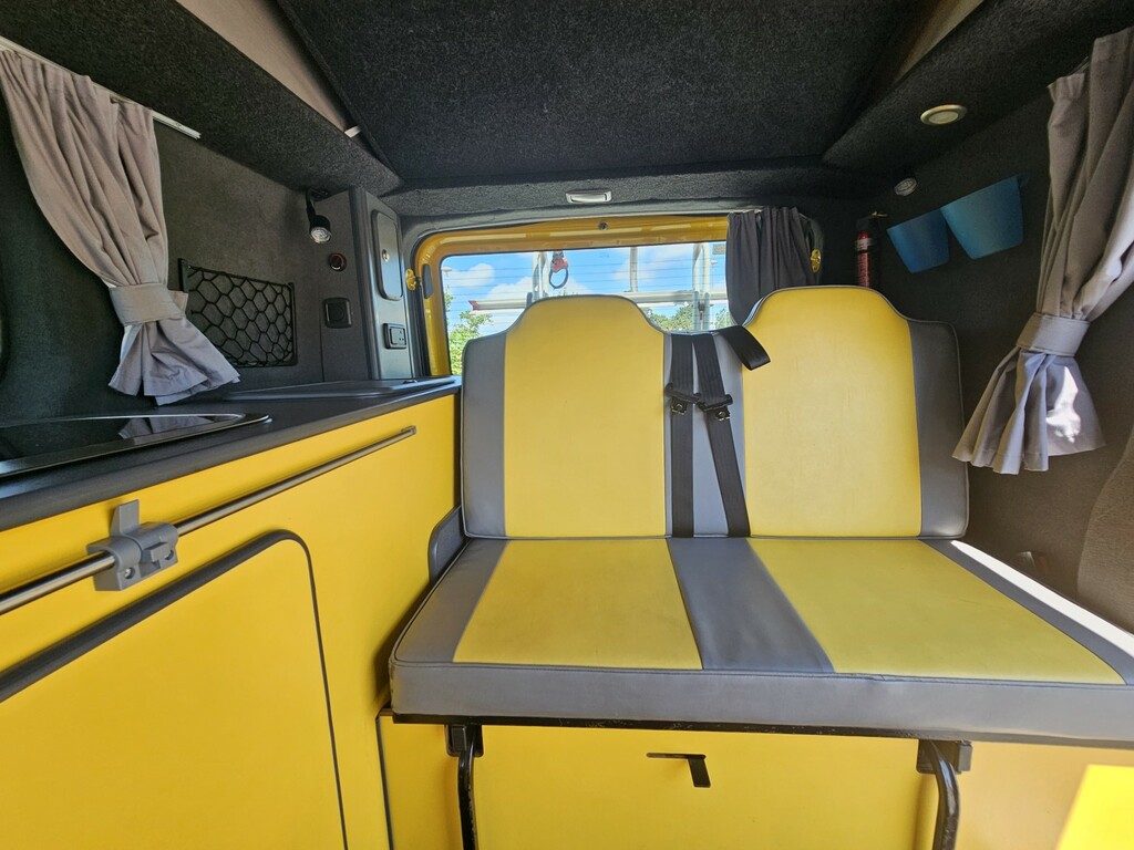 Vauxhall Vivaro Crew Cab Lwb White #25
