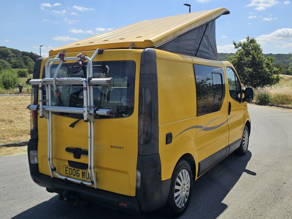 Vauxhall Vivaro Panel Van Di 2700 Swb Pv 200606 White #3