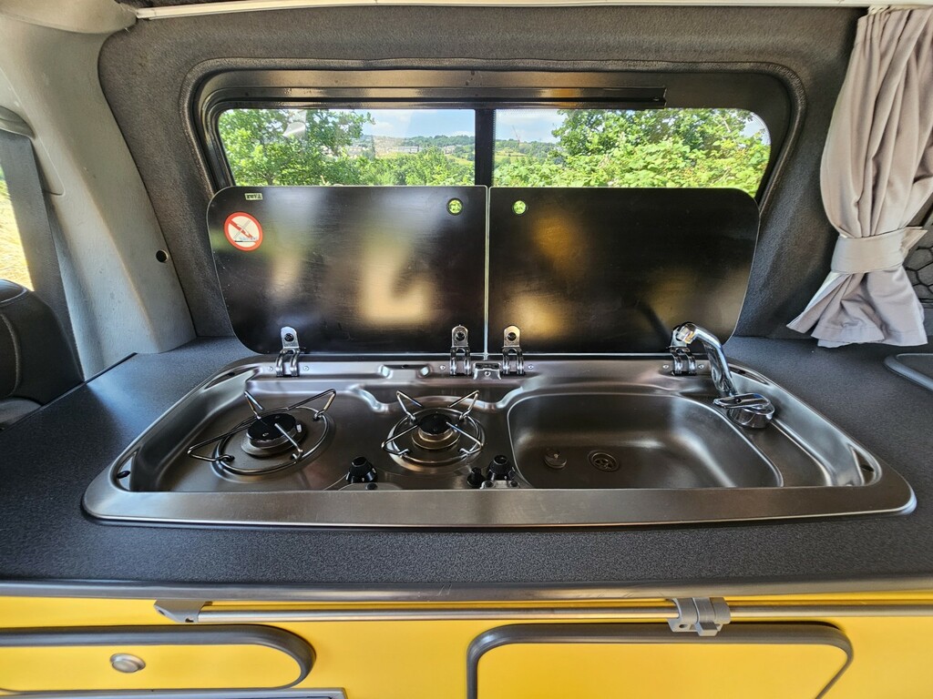 Vauxhall Vivaro Panel Van Di 2700 Swb Pv 200606 White #23