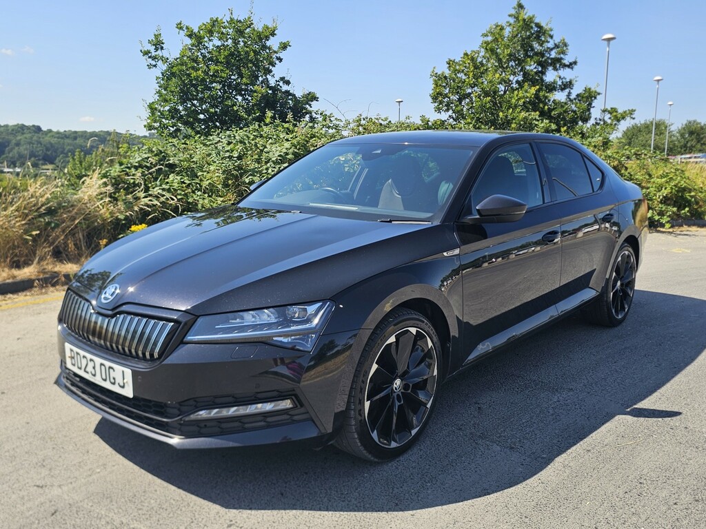 Skoda Superb 2023 1.4 Tsi Iv 13Kwh Laurin Klement Estate Black #13