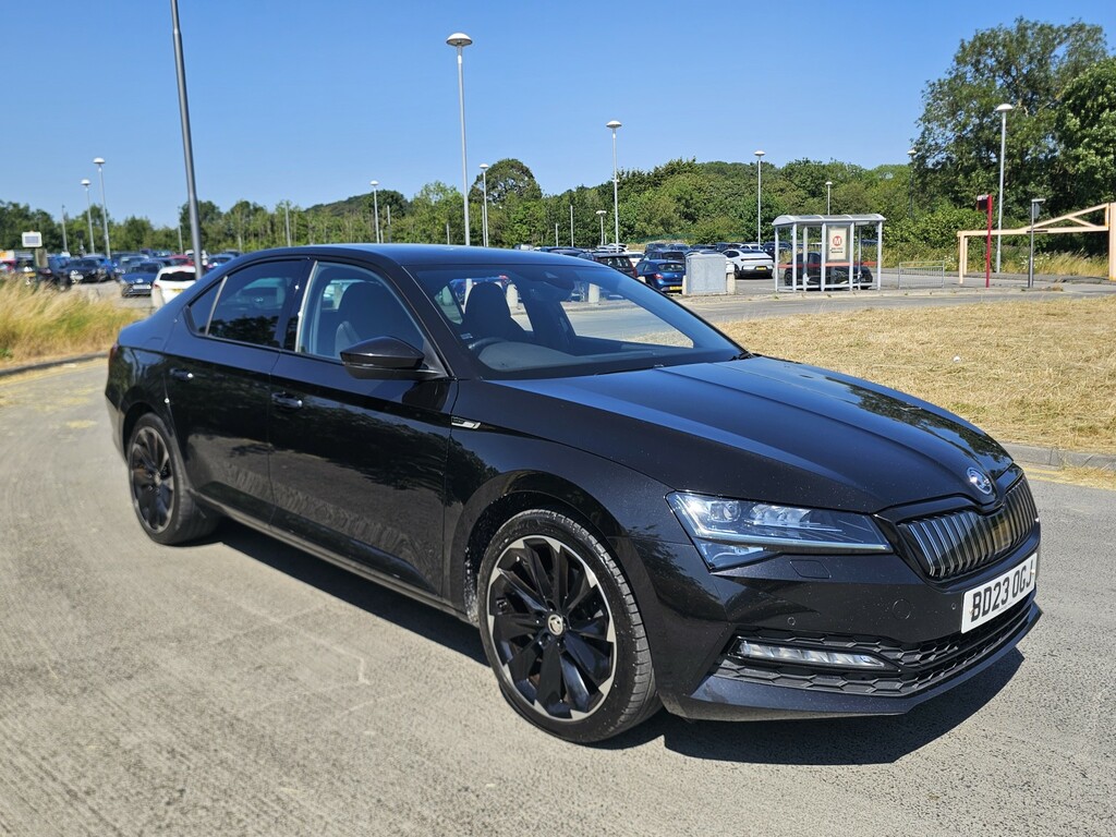 Skoda Superb 2023 1.4 Tsi Iv 13Kwh Laurin Klement Estate Black #19