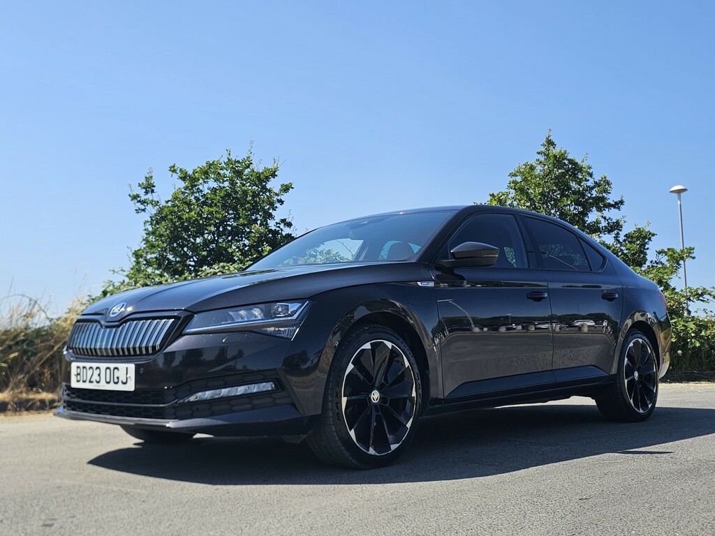 Skoda Superb 1.4 Tsi Iv 13Kwh Sportline Plus Black #5