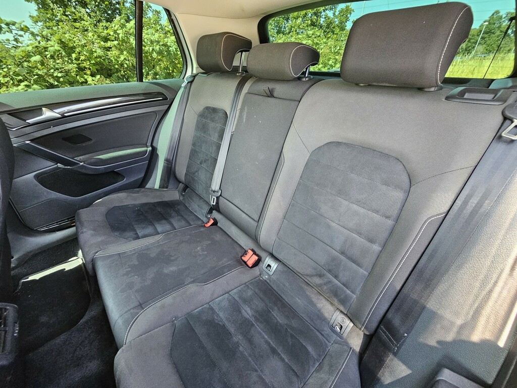 Volkswagen Golf Blue #7