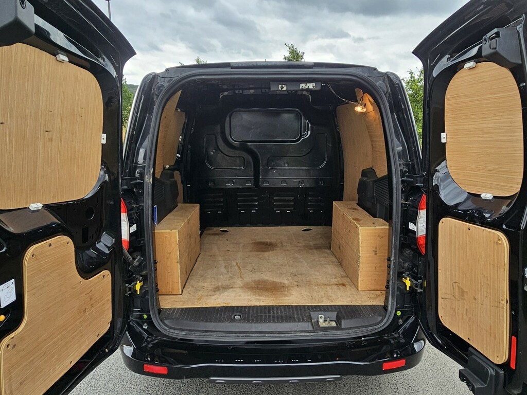 Ford Transit Courier 1.5 Tdci Sport Black #6