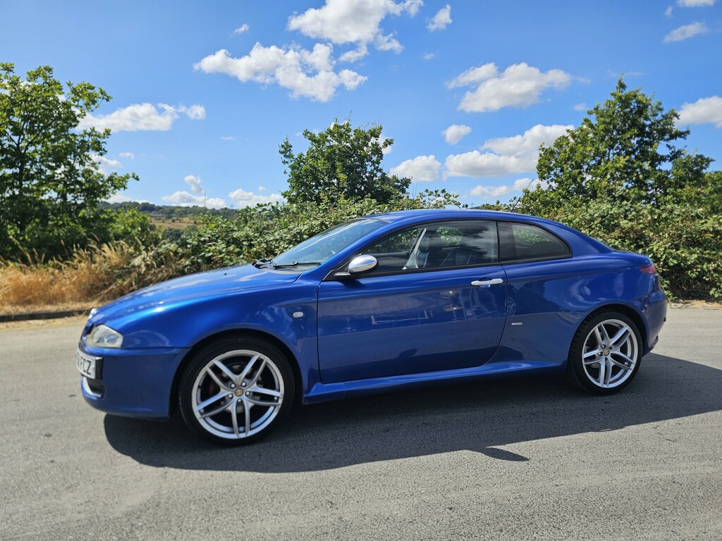 Alfa Romeo GT 1.9 Jtdm 16V Cloverleaf 148 Bhp Red #17
