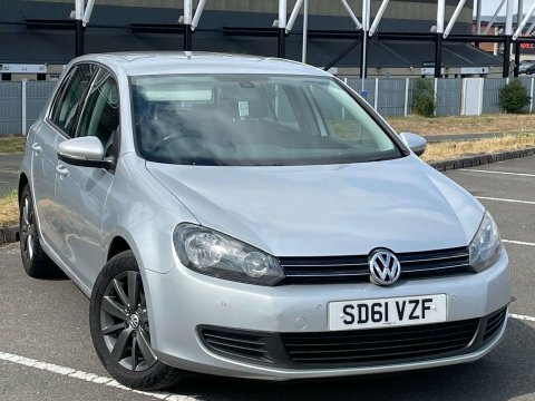 Volkswagen Golf 1.6 Tdi Match Silver #4