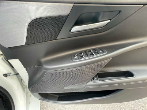 Jaguar XE R-sport Black #11