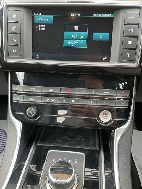 Jaguar XE R-sport Black #16