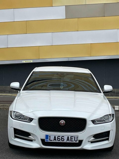 Jaguar XE 2.0D R-sport Saloon White #5