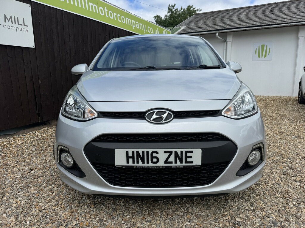 Hyundai I10 Hatchback 1.2 I10 Prem Se 1.2 Blue Int 2016 HN16ZNE Grey #2