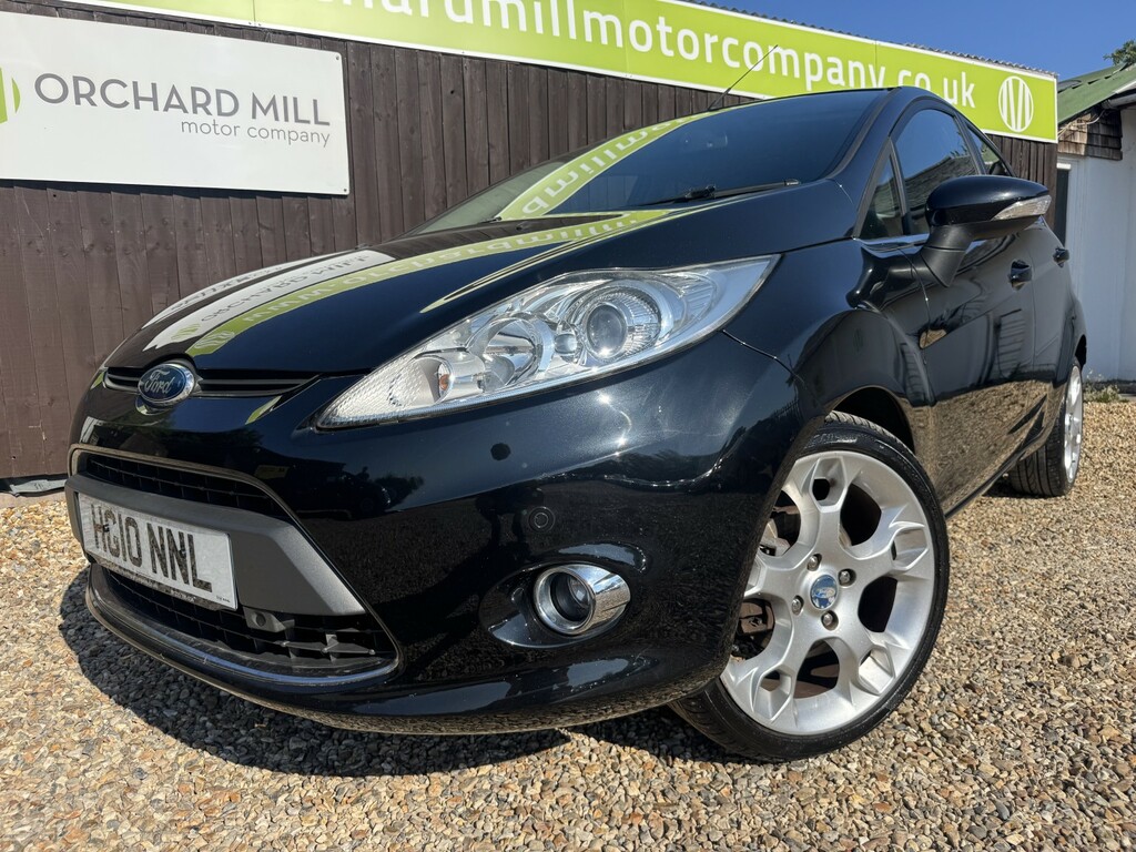 Ford Fiesta Hatchback 1.6 Titanium 2010 Black