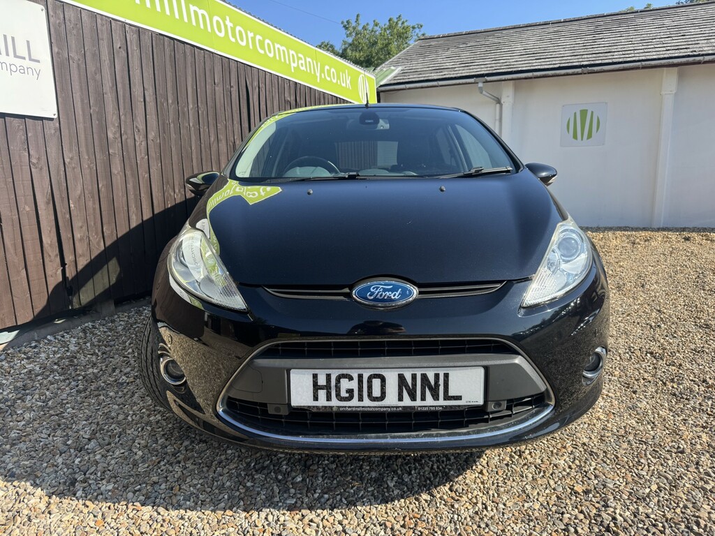 Ford Fiesta Hatchback 1.6 Titanium 2010 Black #2