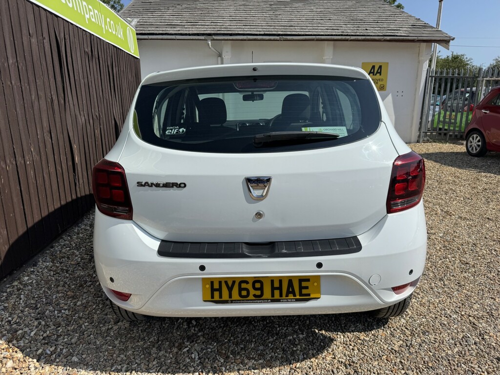 Dacia Sandero Hatchback 1.0 Comfort Sce 75 My18 2019 HY69HAE White #5