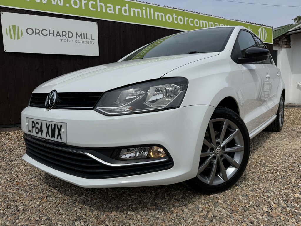 Volkswagen Polo Hatchback 1.0 Bluemotion Tech Se Design 2015 LP64XWX White