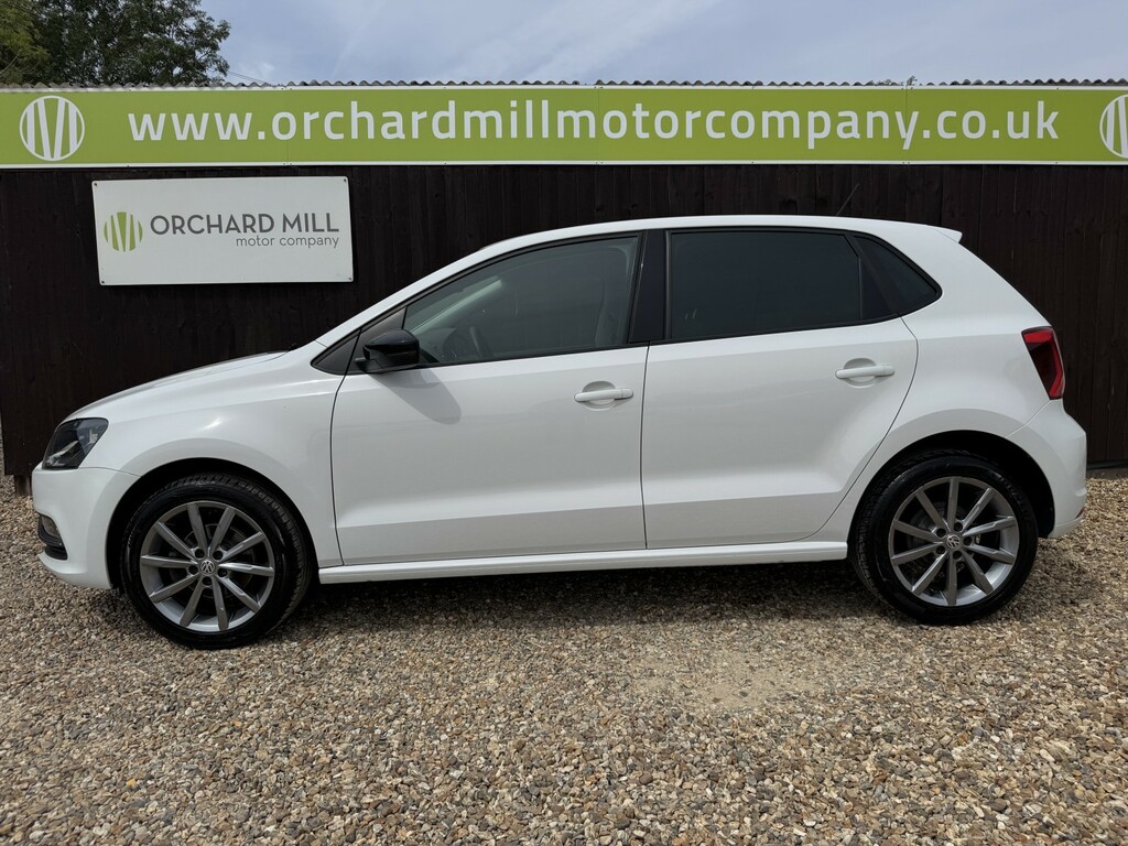 Volkswagen Polo Hatchback 1.0 Bluemotion Tech Se Design 2015 LP64XWX White #3