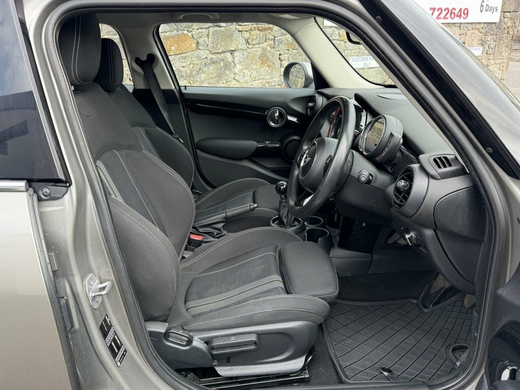 Mini Hatch 2L Cooper S YE18XKV Silver #5