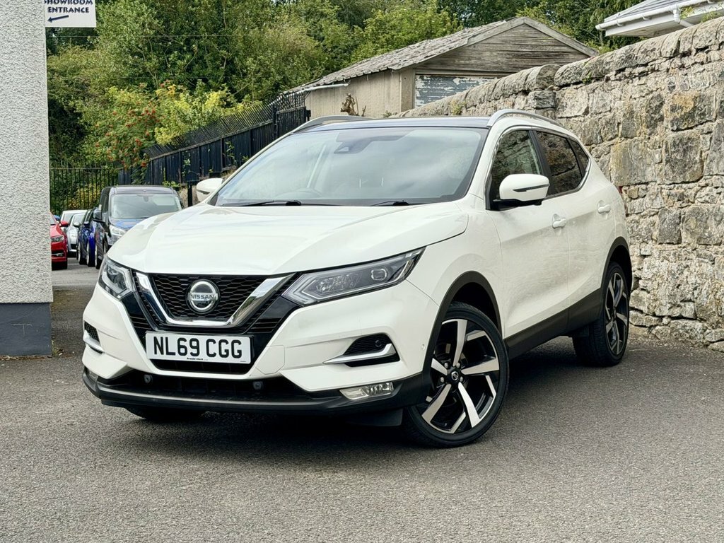 Nissan Qashqai 1.3L Tekna NL69CGG White #4