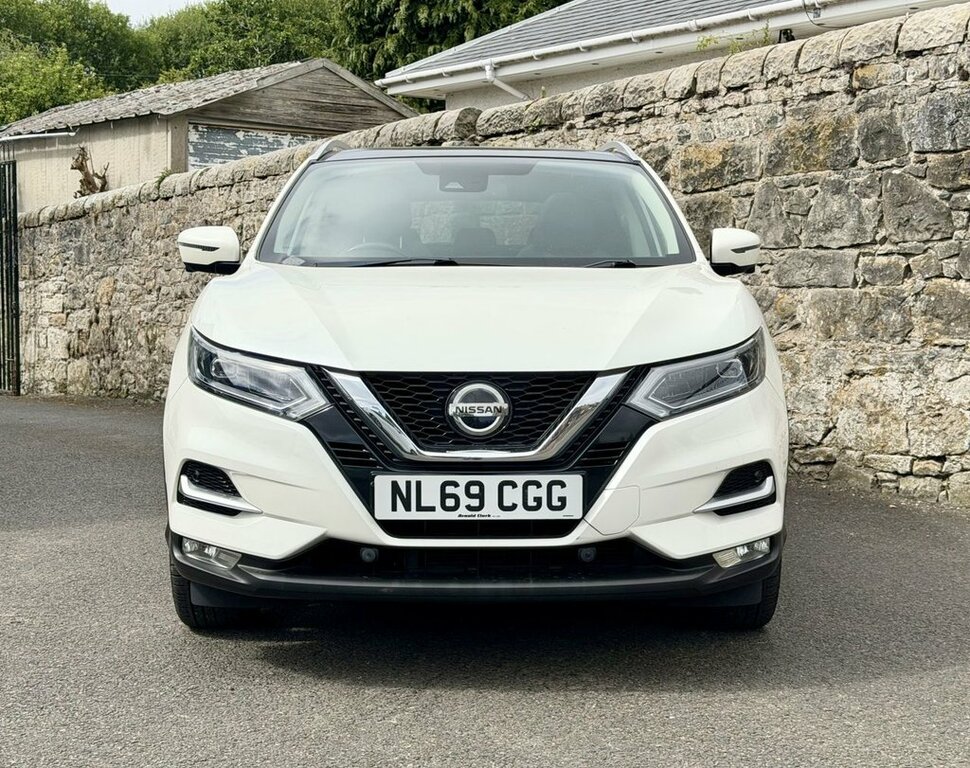 Nissan Qashqai 1.3L Tekna NL69CGG White #2