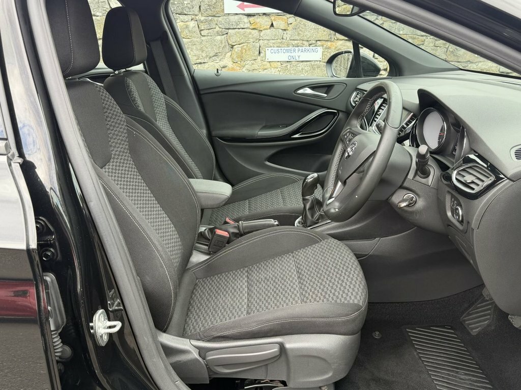 Vauxhall Astra 1.4L Sri Black #5