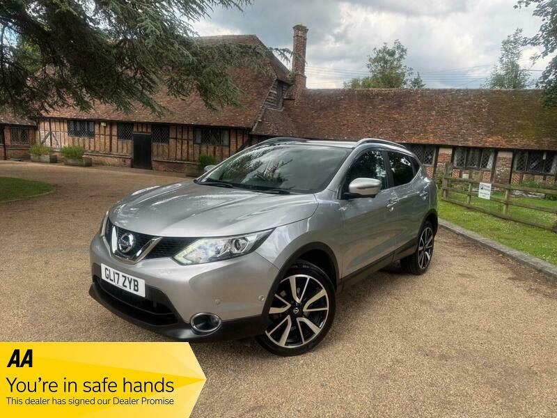 Nissan Qashqai 1.6 Dig-t Tekna Euro Silver
