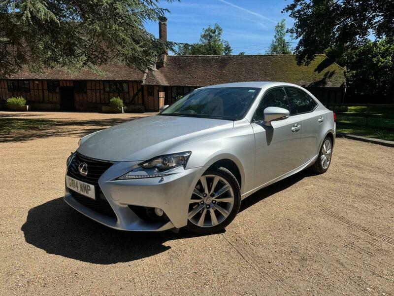 Lexus IS 2.5 300H Luxury E-cvt Silver