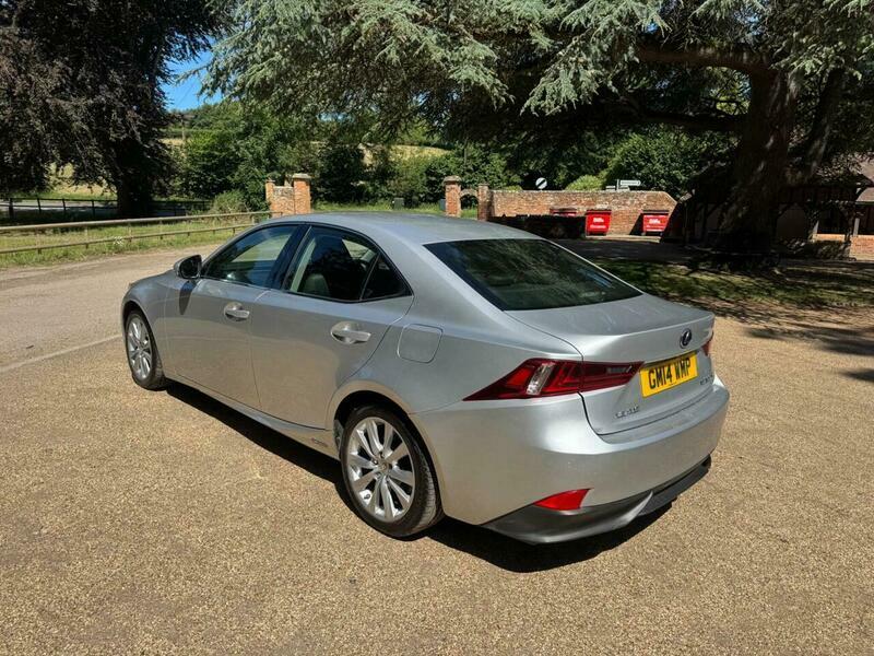 Lexus IS 2.5 300H Luxury E-cvt Silver #4