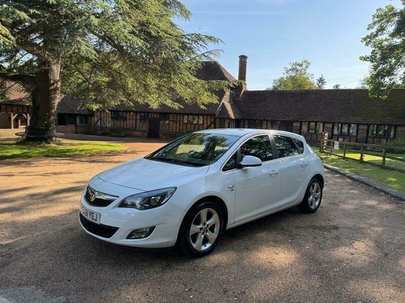 Vauxhall Astra White #16